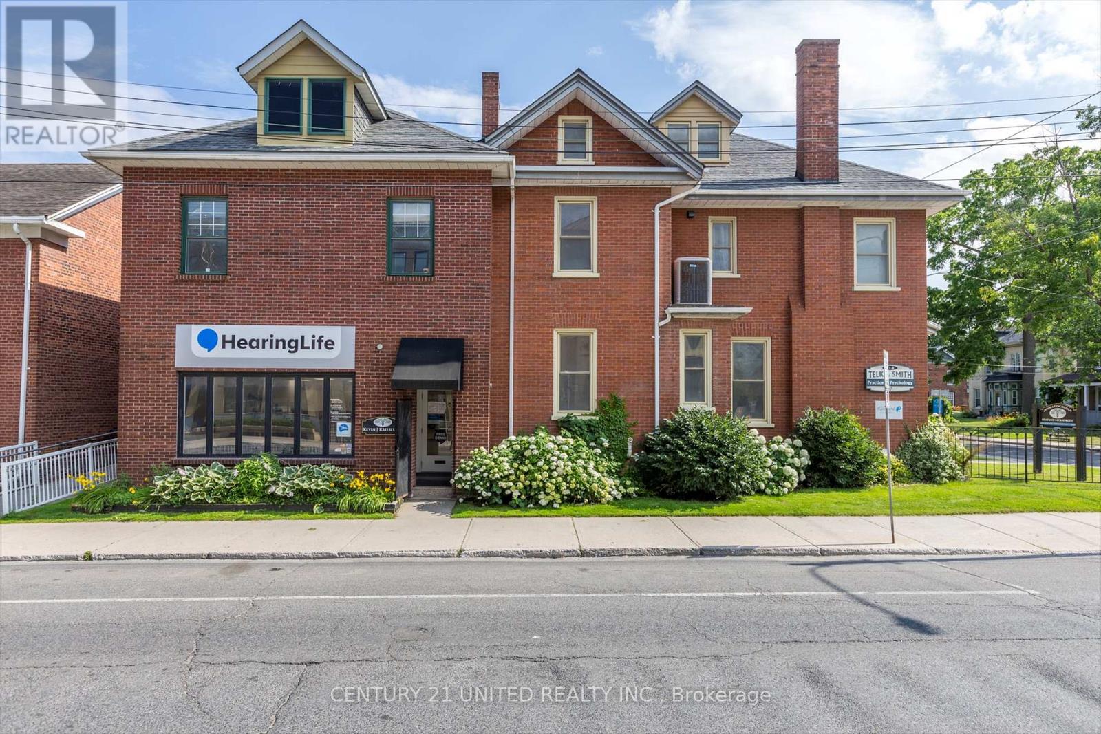 318 Stewart Street, Peterborough, Ontario  K9J 3N1 - Photo 2 - X12973236