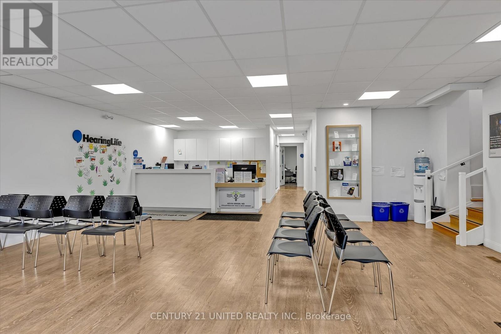 318 Stewart Street, Peterborough, Ontario  K9J 3N1 - Photo 5 - X12973236