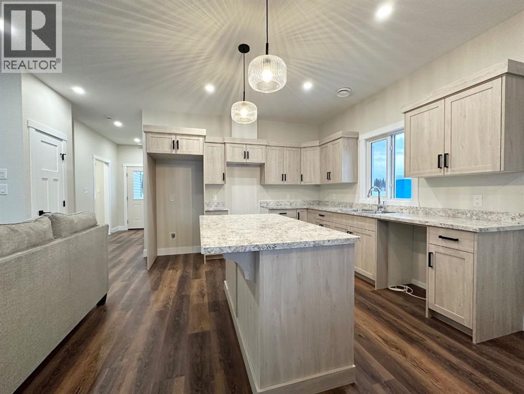 54 Lakeview Place, Whitecourt, Alberta  T7S 1T5 - Photo 3 - A2291134