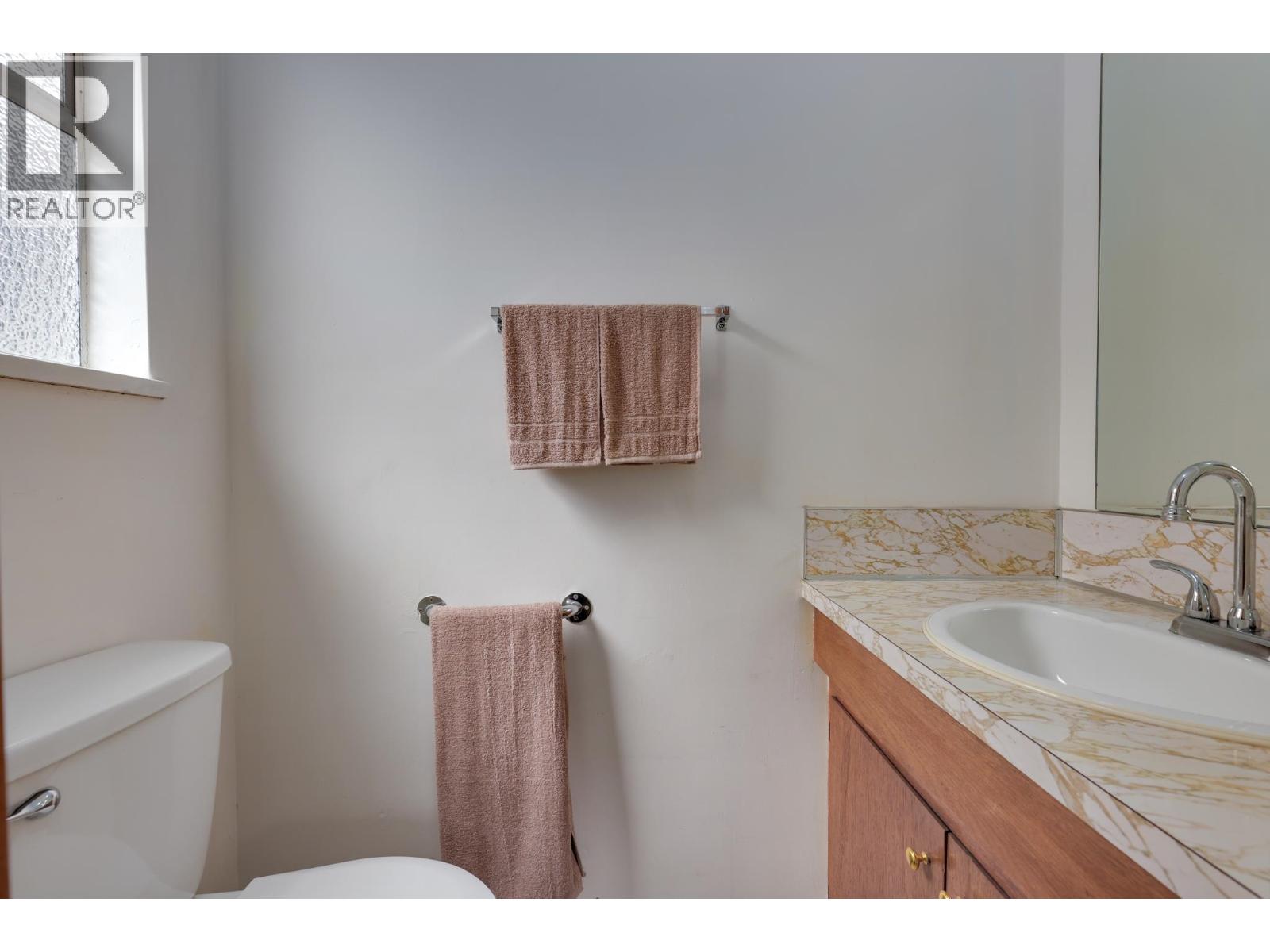 5884 Ormidale Street, Vancouver, British Columbia  V5R 4R3 - Photo 12 - R3108452