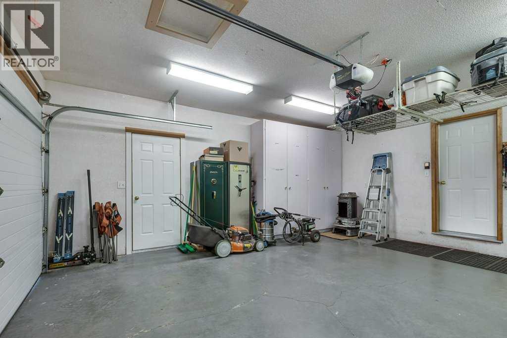 4918 53 Avenue Close, Innisfail, Alberta  T4G 1W1 - Photo 39 - A2279655