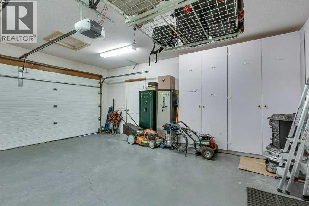 4918 53 Avenue Close, Innisfail, Alberta  T4G 1W1 - Photo 38 - A2279655