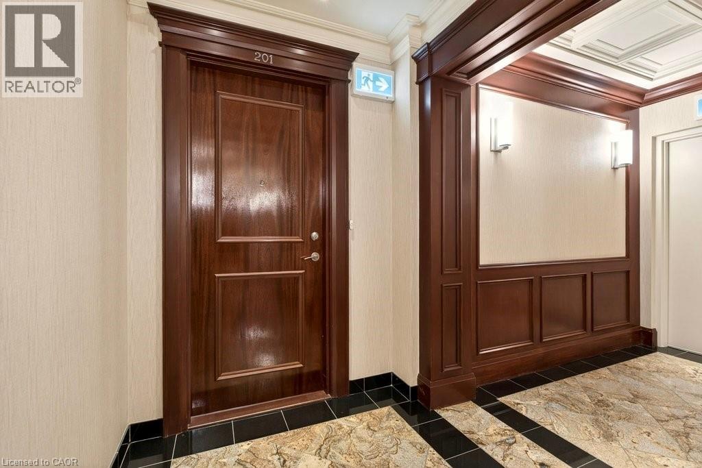 445 Elizabeth Street Unit# 201, Burlington, Ontario  L7R 2L8 - Photo 4 - 40813424