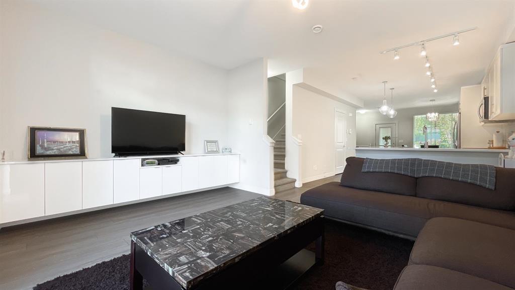 138 6030 142 Street, Surrey, British Columbia V3X 0J5 - Photo 3 - R3107547