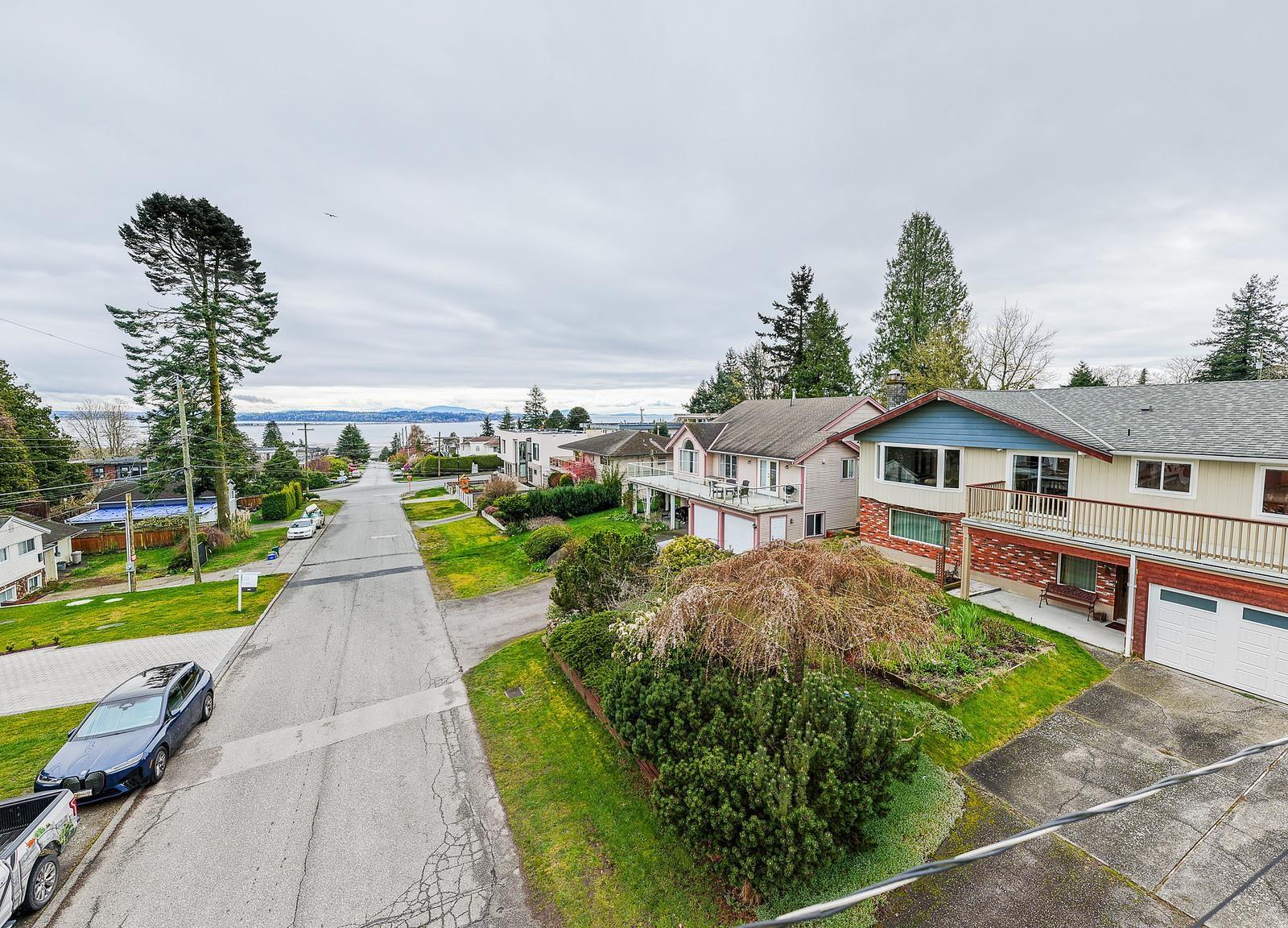 1243 Parker Street, White Rock, British Columbia V4B 4S2 - Photo 6 - R3108490