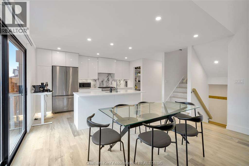 15 Churchill Park Road, Chatham, Ontario  N7M 6M2 - Photo 2 - 26007530