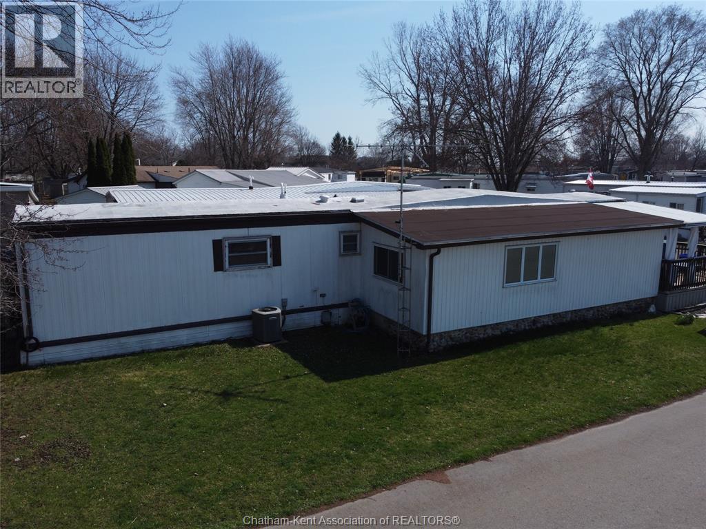 30 REGENCY DRIVE, Chatham, Ontario