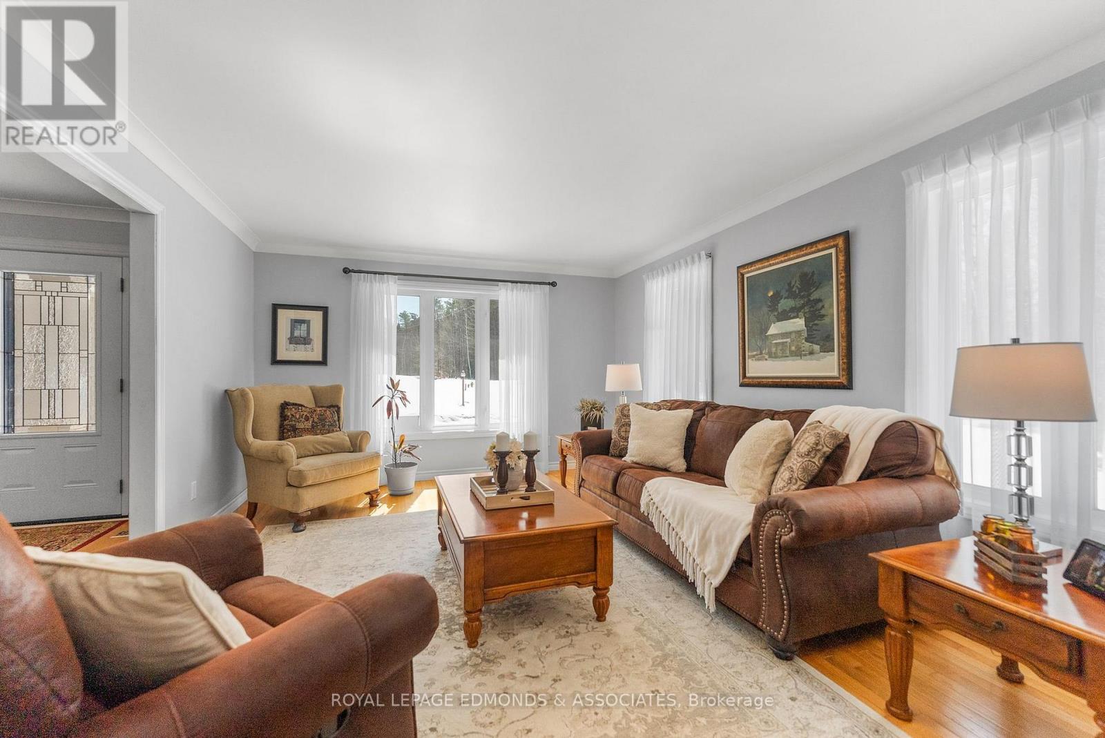 768 Airport Road, Petawawa, Ontario  K8A 6W7 - Photo 7 - X12973286