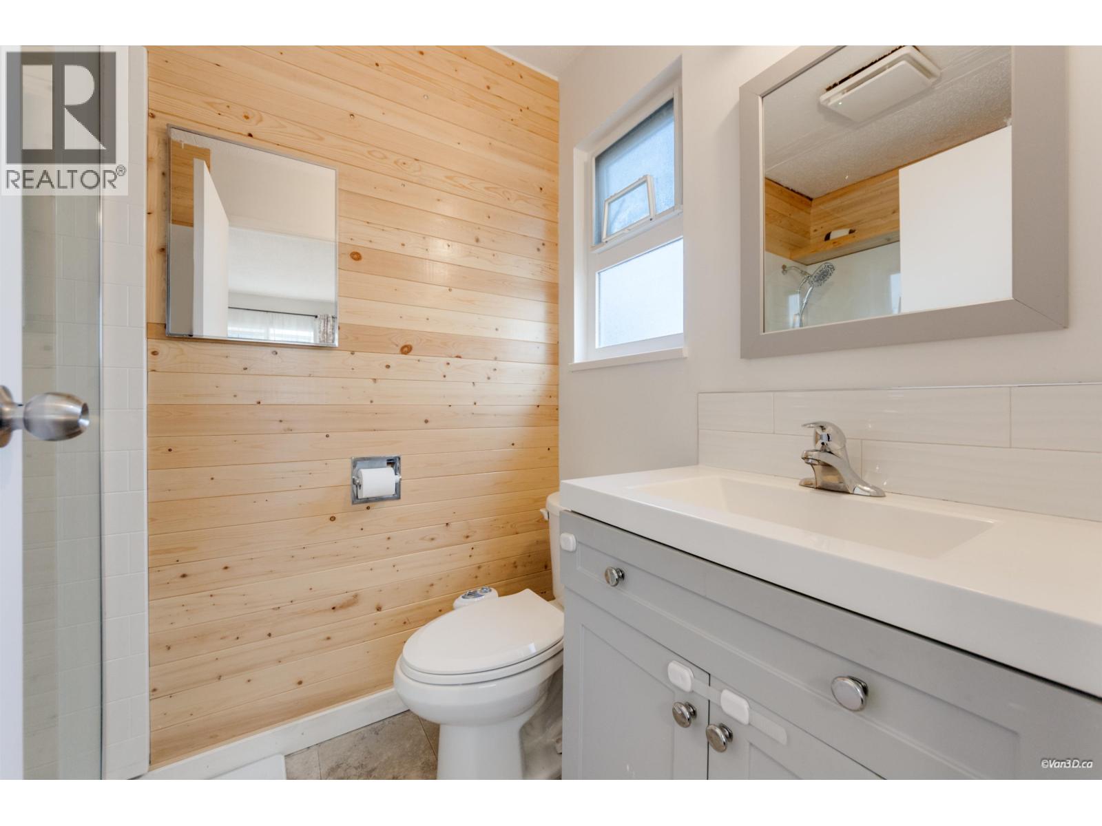 2978 Fleming Avenue, Coquitlam, British Columbia  V3C 4S3 - Photo 14 - R3108094