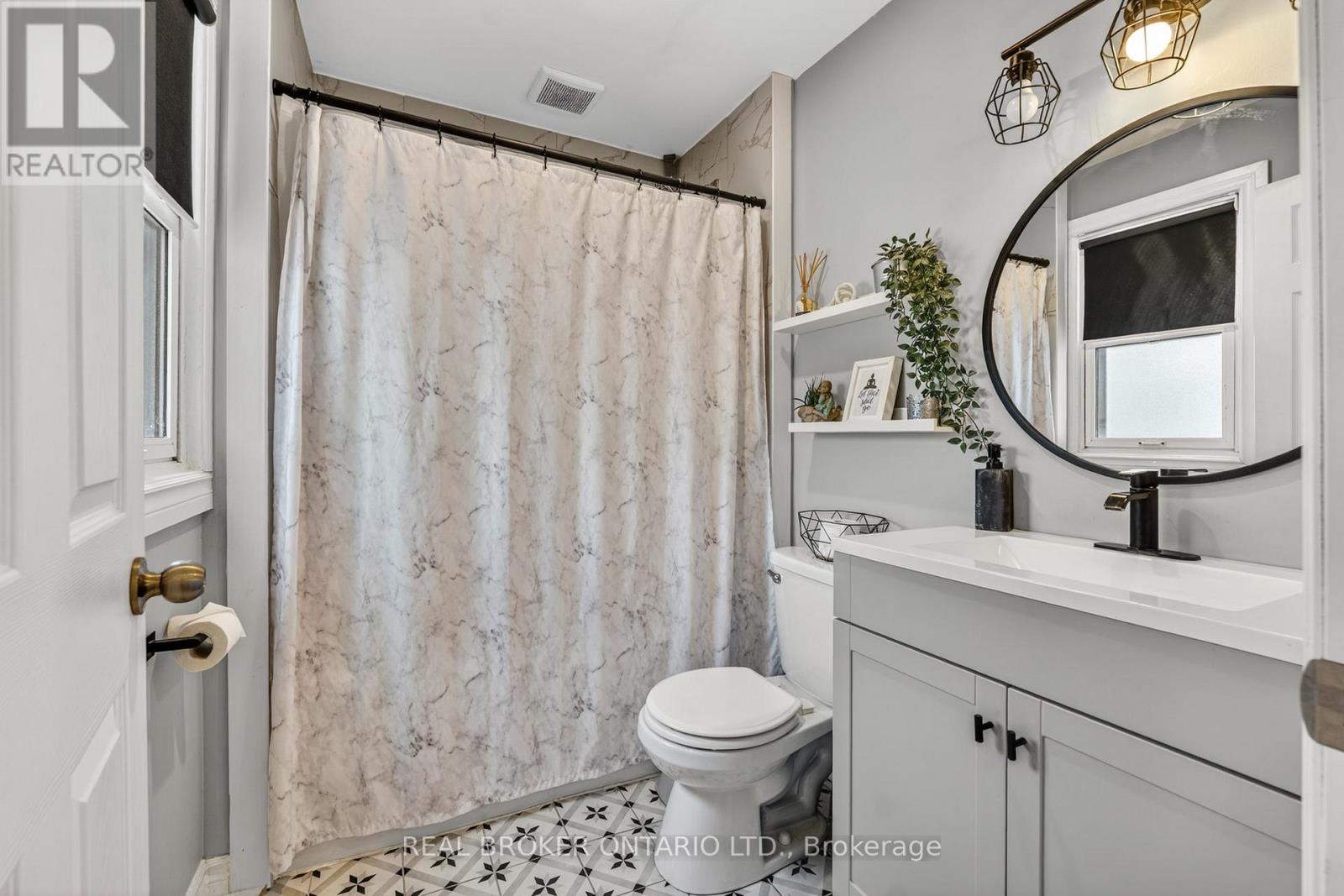 325 Crowland Avenue, Welland, Ontario  L3B 1X5 - Photo 14 - X12973230