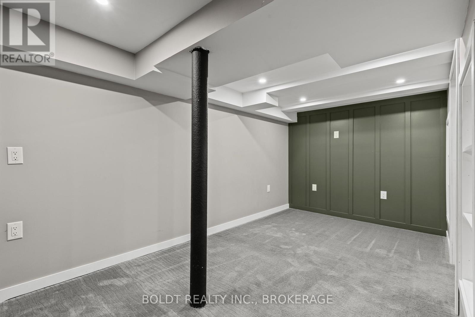 322 Queenston Street, St. Catharines, Ontario  L2P 2X7 - Photo 28 - X12973244