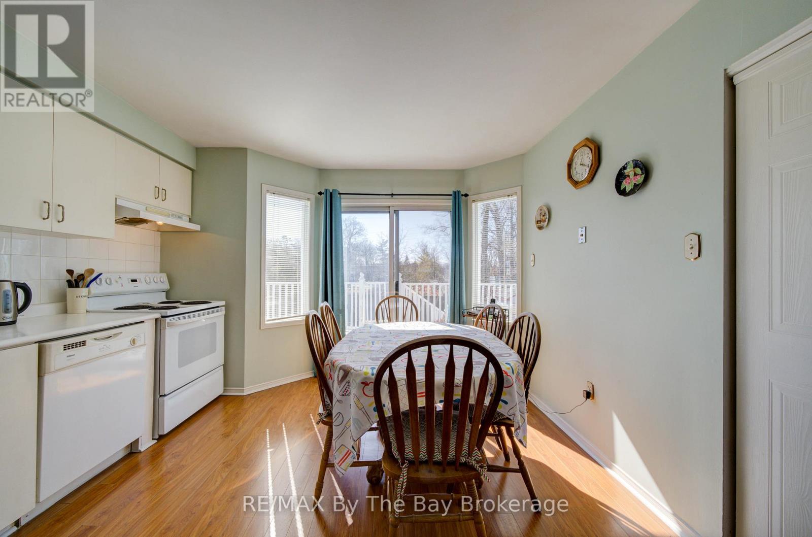 16 Glen Eton Road, Wasaga Beach, Ontario  L9Z 1E6 - Photo 17 - S12973296