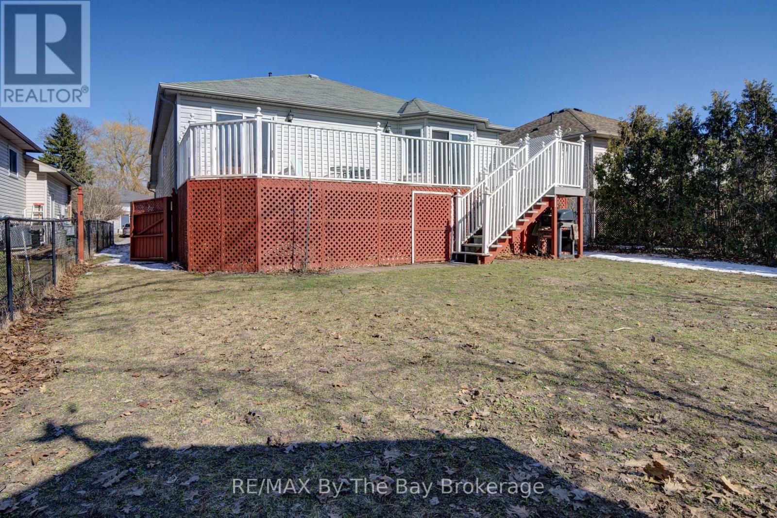 16 Glen Eton Road, Wasaga Beach, Ontario  L9Z 1E6 - Photo 41 - S12973296