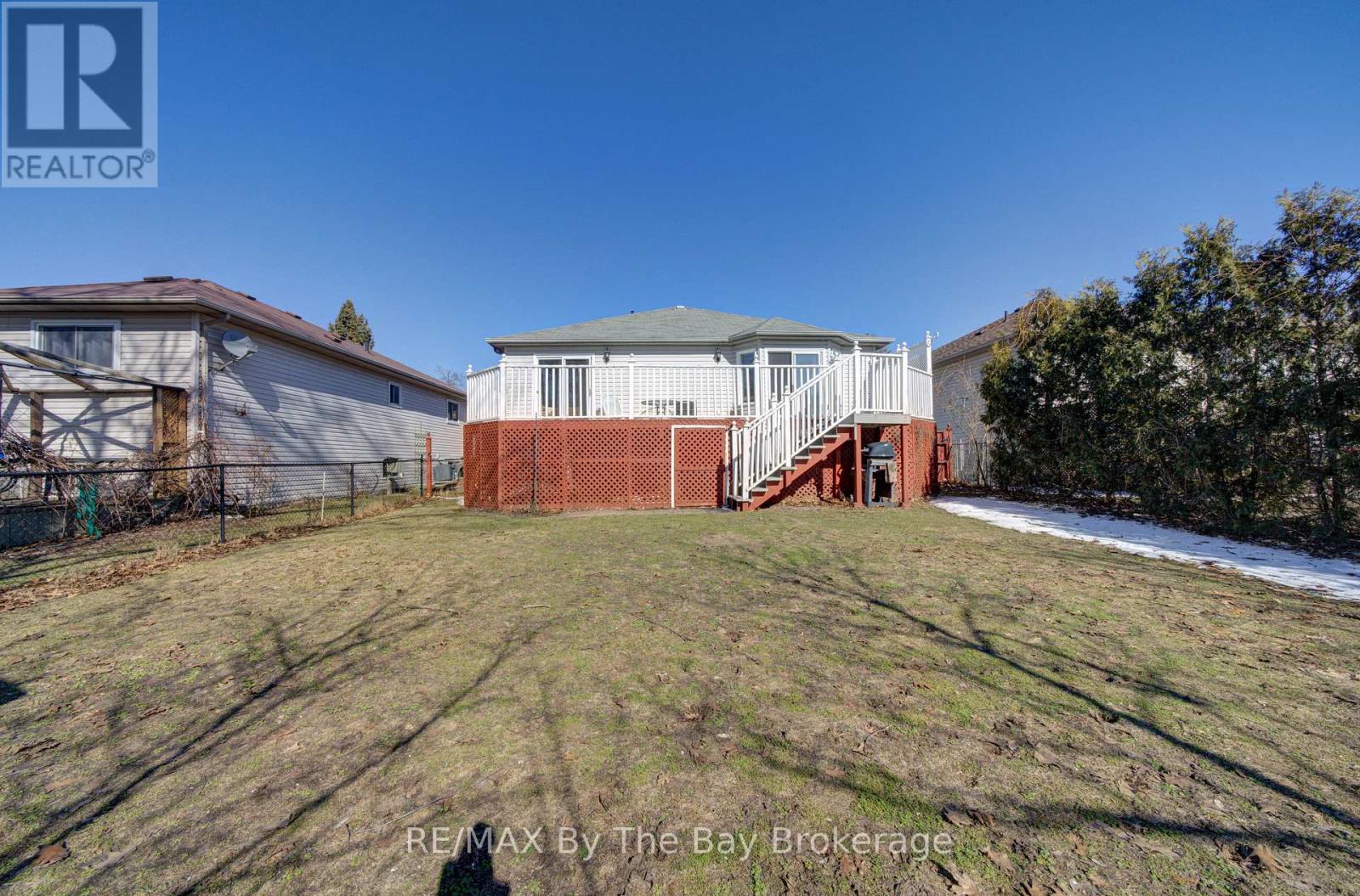 16 Glen Eton Road, Wasaga Beach, Ontario  L9Z 1E6 - Photo 42 - S12973296