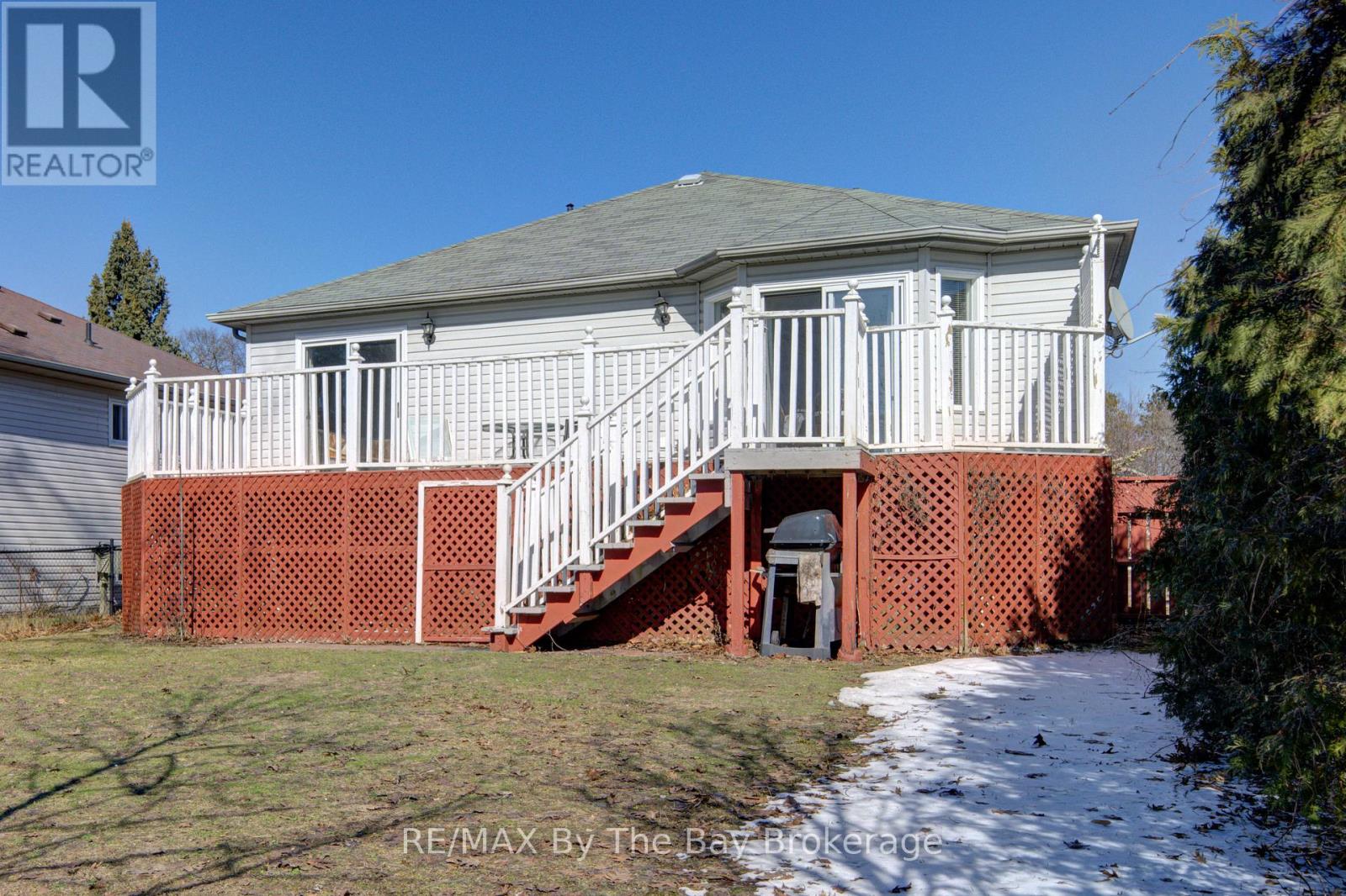 16 Glen Eton Road, Wasaga Beach, Ontario  L9Z 1E6 - Photo 45 - S12973296