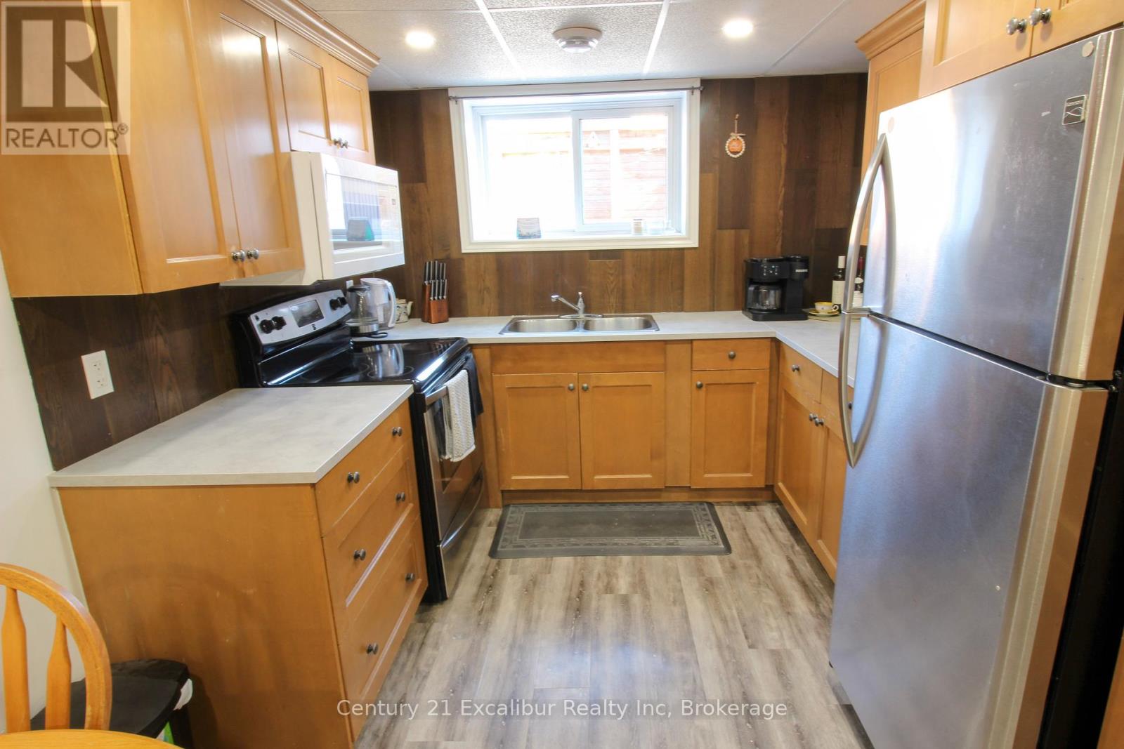 881 Lawrence Road, Hamilton (Glenview), Ontario  L8K 2A4 - Photo 15 - X12973214