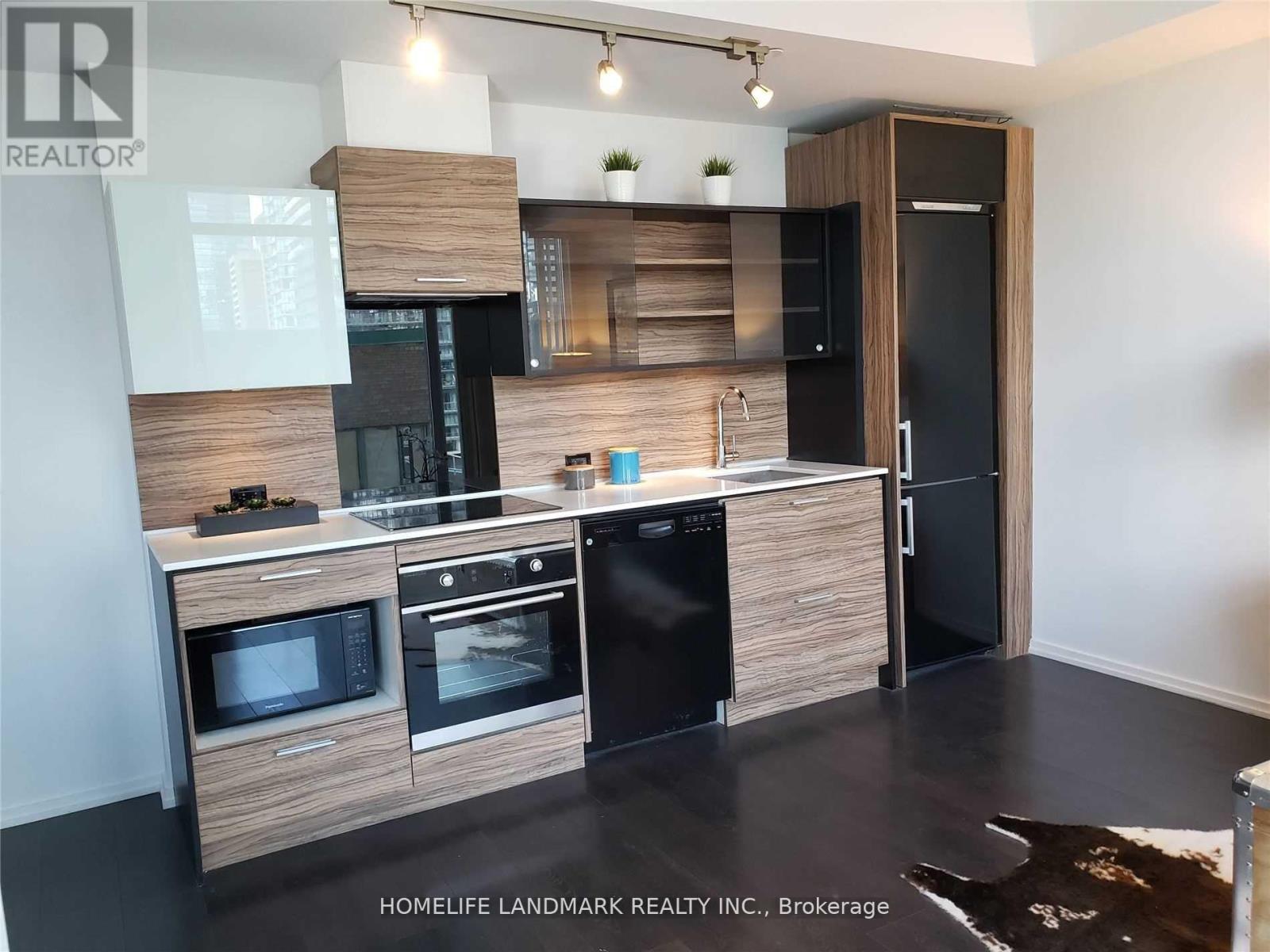 1009 - 75 St Nicholas Street, Toronto, Ontario  M4Y 0A5 - Photo 5 - C12973224