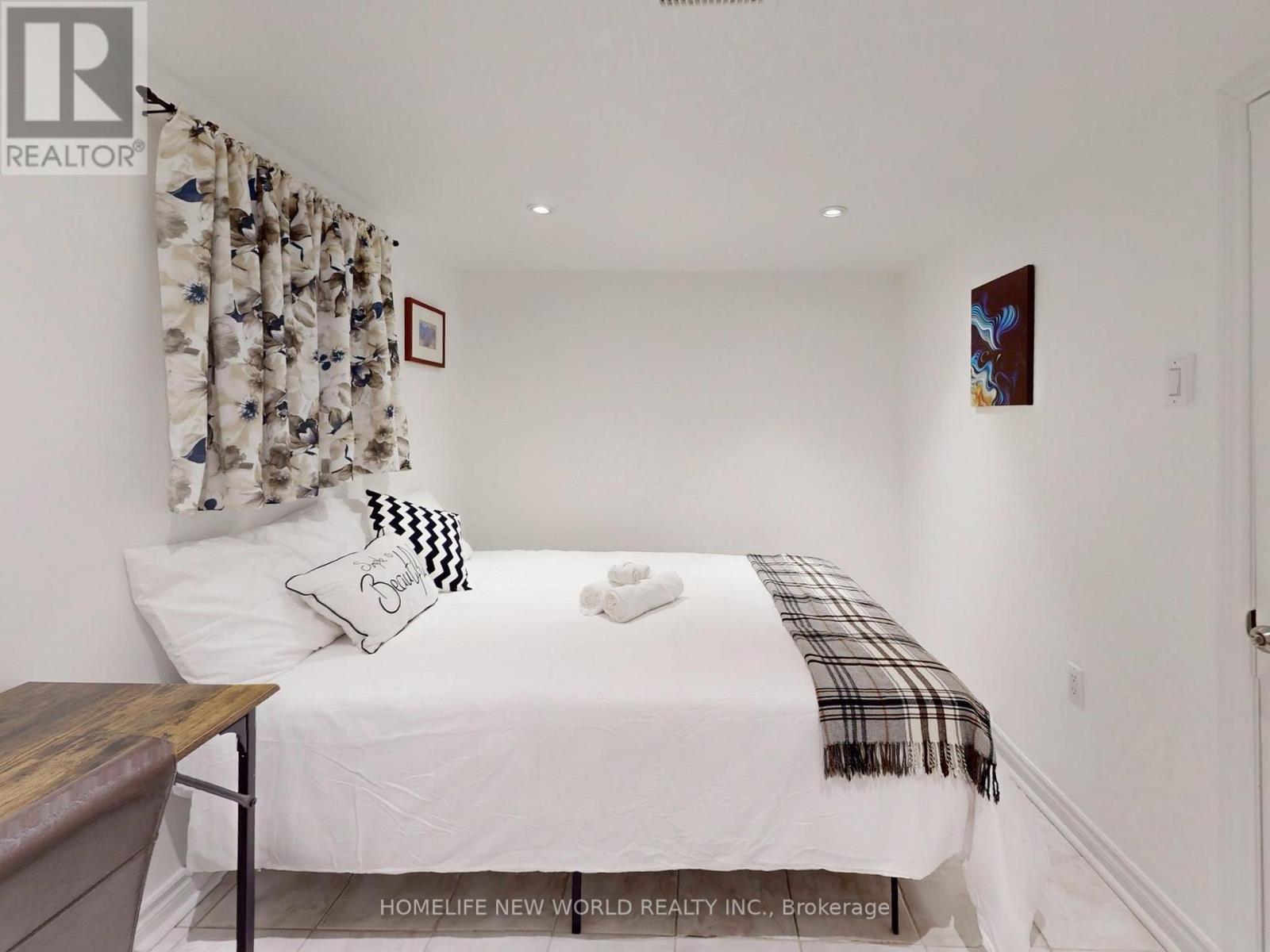 257 Cherokee Boulevard, Toronto, Ontario  M2H 2J9 - Photo 41 - C12973262