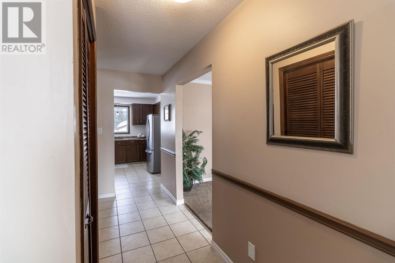 36 Amber St, Sault Ste. Marie, Ontario  P6A 5G1 - Photo 4 - SM260589