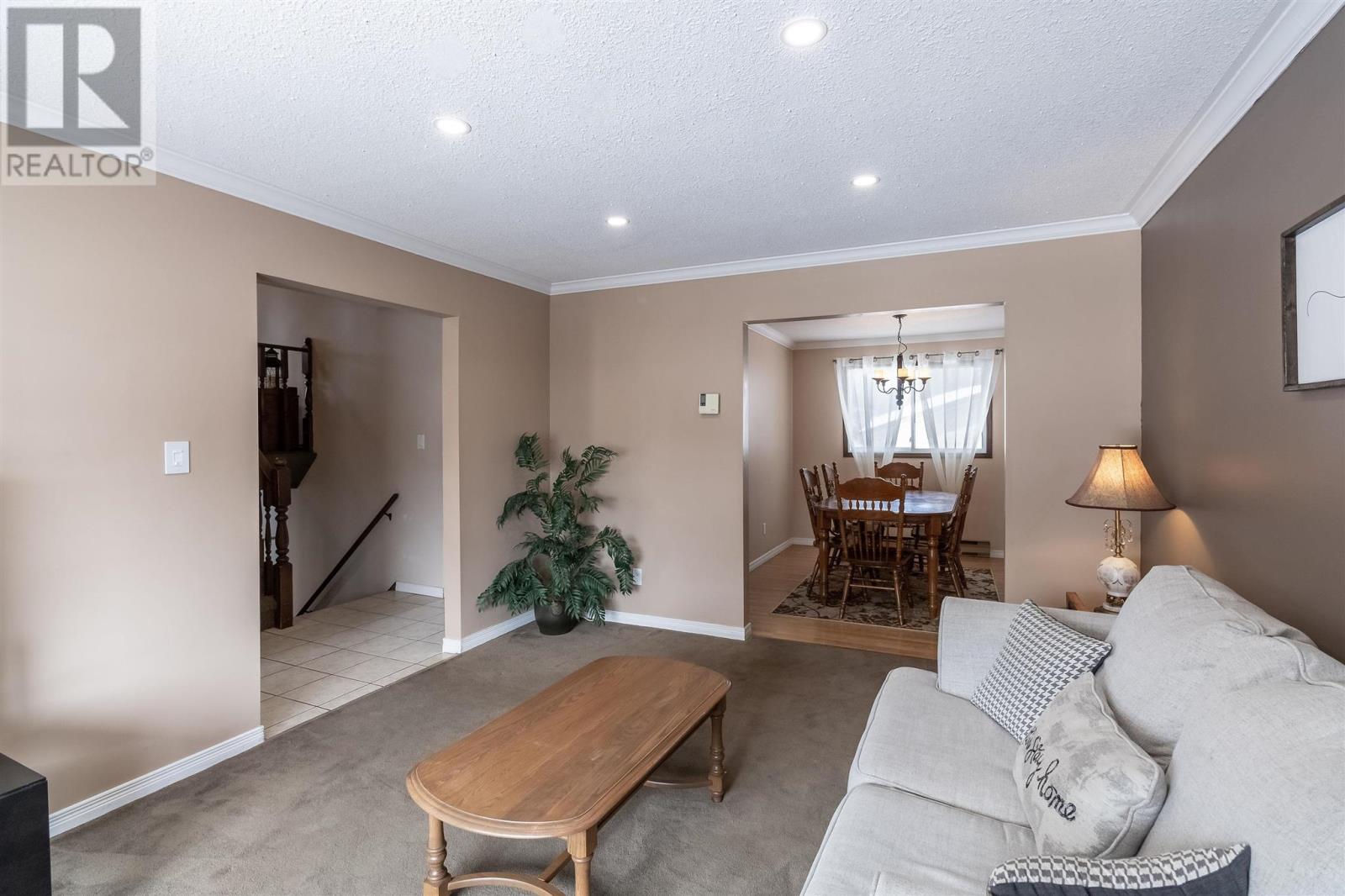 36 Amber St, Sault Ste. Marie, Ontario  P6A 5G1 - Photo 6 - SM260589