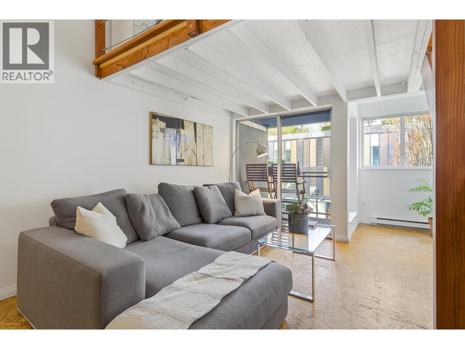 C6 238 E 10th Avenue, Vancouver, British Columbia  V5T 1Z5 - Photo 10 - R3108717