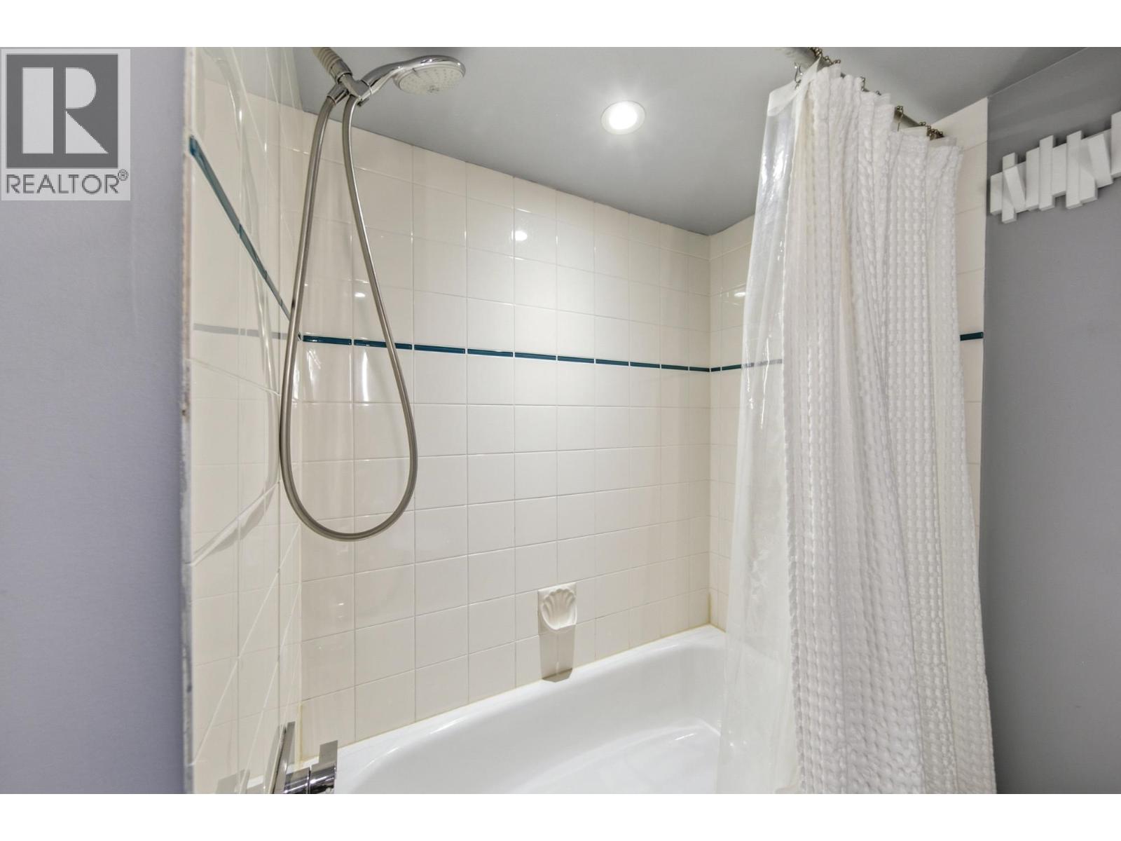 C6 238 E 10th Avenue, Vancouver, British Columbia  V5T 1Z5 - Photo 30 - R3108717