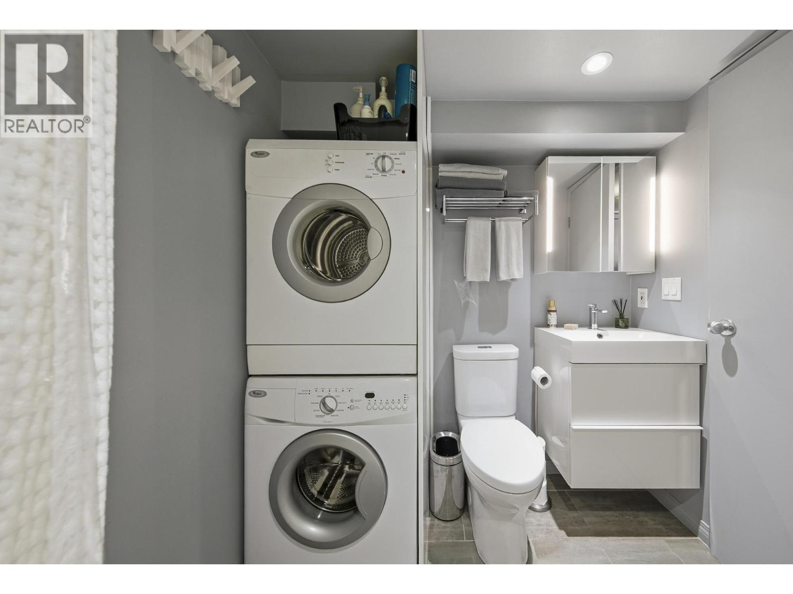 C6 238 E 10th Avenue, Vancouver, British Columbia  V5T 1Z5 - Photo 31 - R3108717