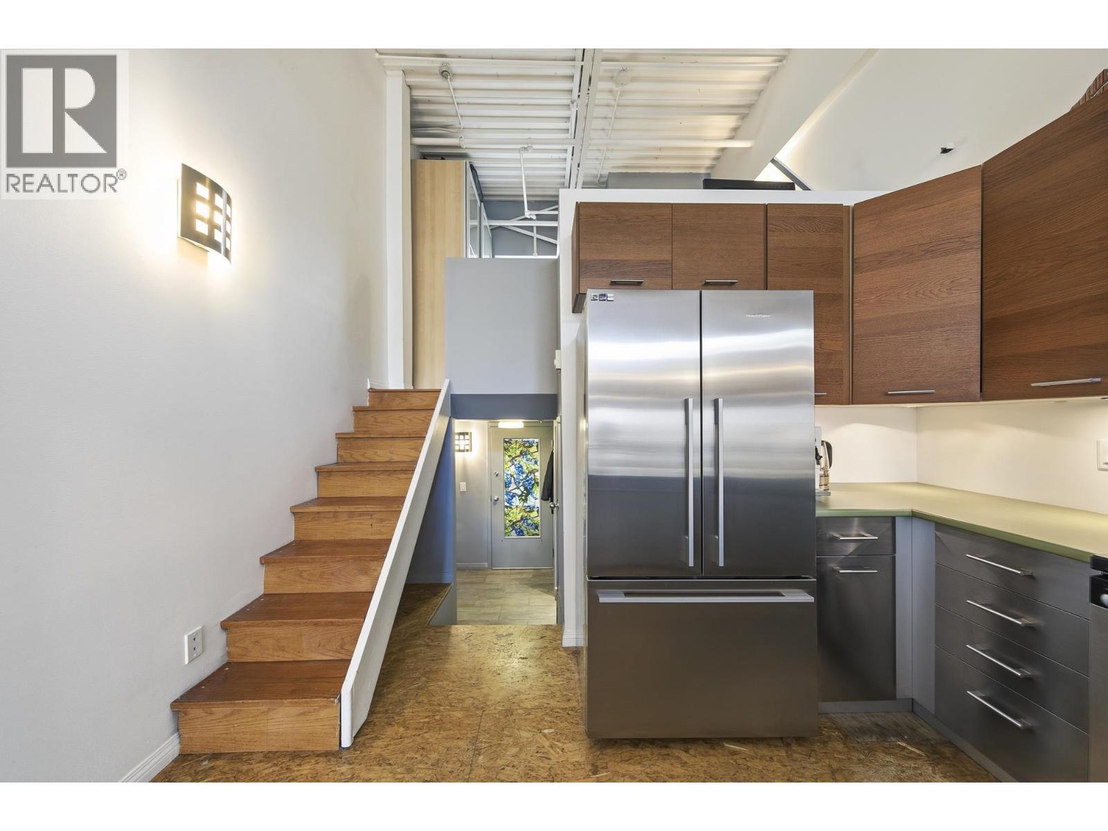 C6 238 E 10th Avenue, Vancouver, British Columbia  V5T 1Z5 - Photo 5 - R3108717