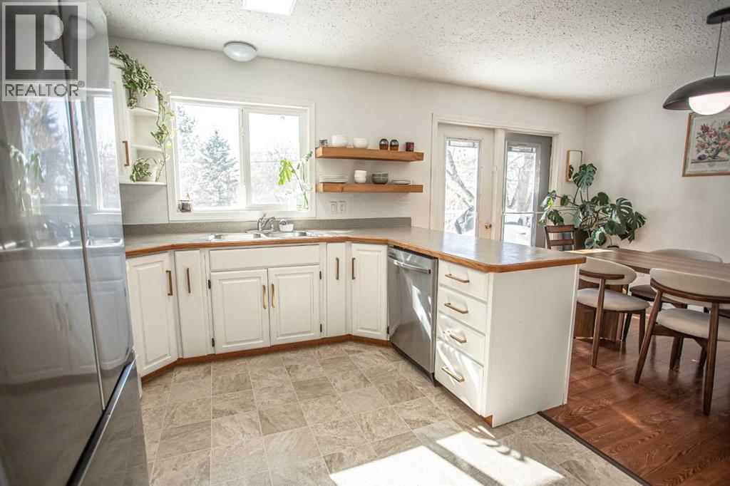 10403 106 Avenue, High Level, Alberta  T0H 1Z0 - Photo 13 - A2296855