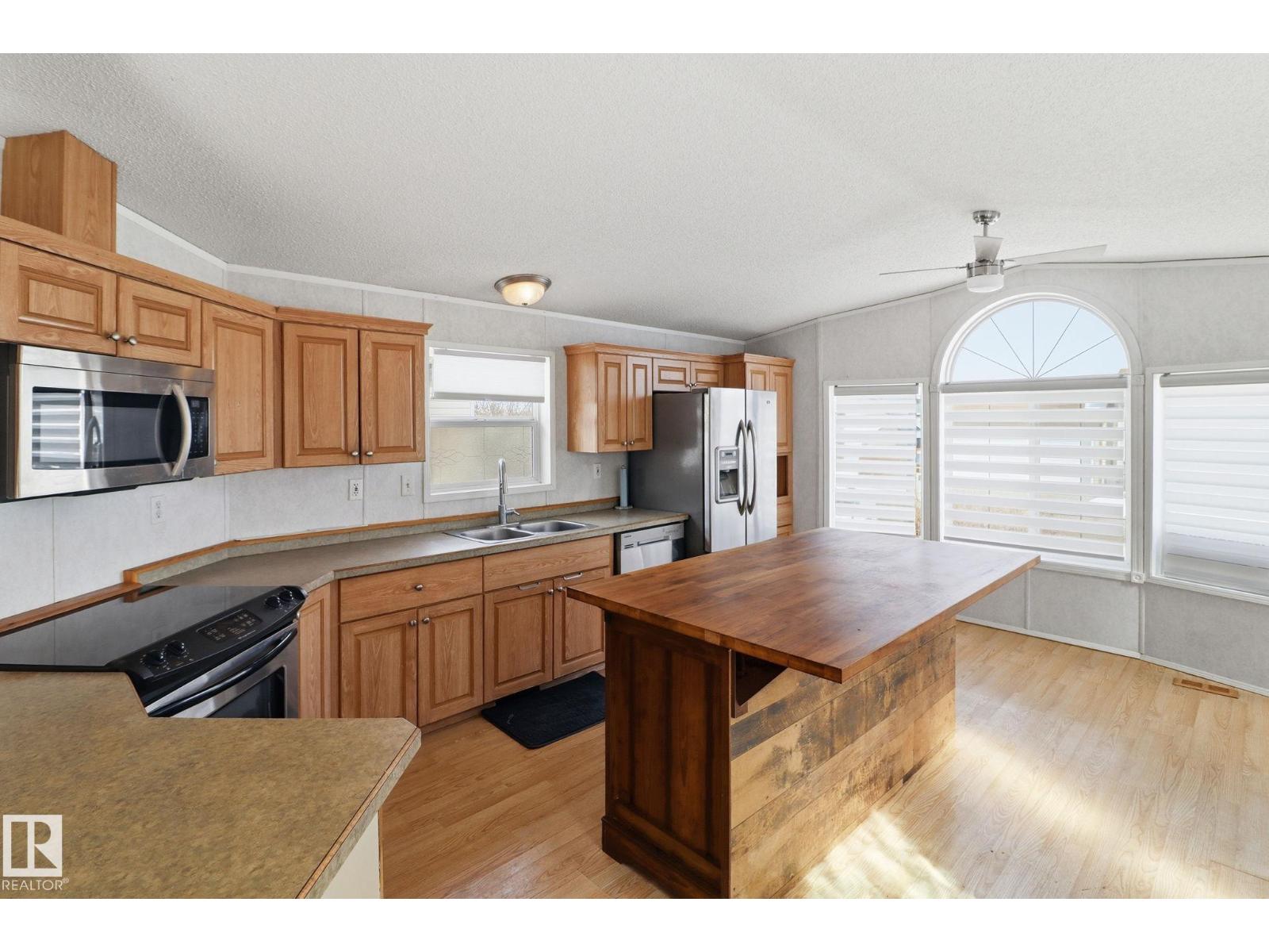 106 Oakwood Rd Nw, Edmonton, Alberta  T6P 0A2 - Photo 6 - E4476349