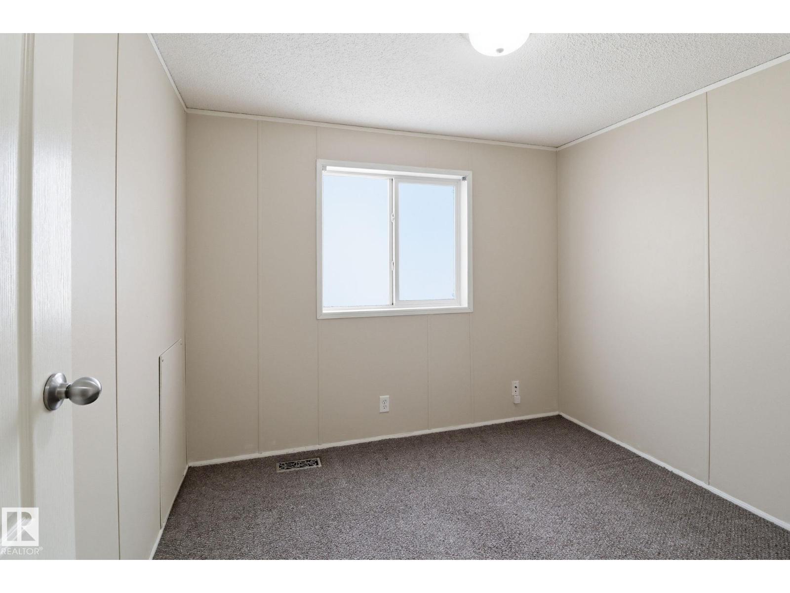 106 Oakwood Rd Nw, Edmonton, Alberta  T6P 0A2 - Photo 12 - E4476349