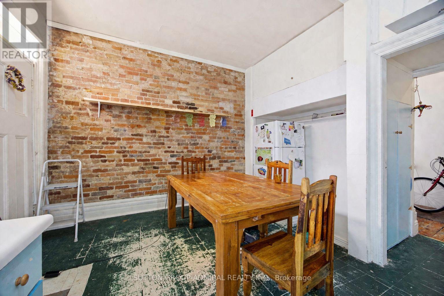 391 Queen Street W, Toronto, Ontario  M5V 2A5 - Photo 2 - C12969458