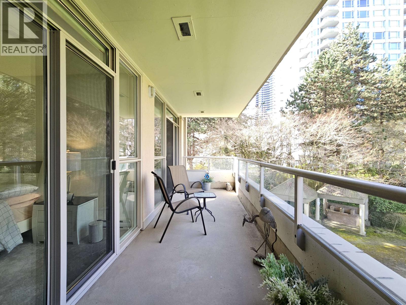 302 6055 Nelson Avenue, Burnaby, British Columbia  V5H 4L4 - Photo 19 - R3104953