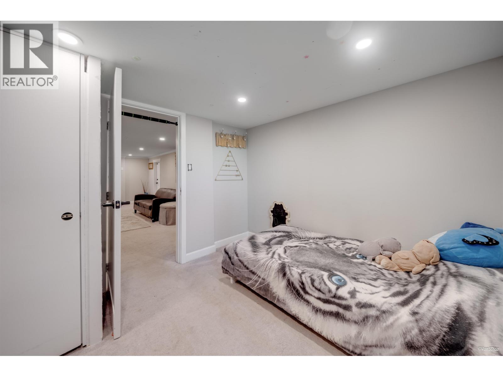 3870 Emerald Drive, North Vancouver, British Columbia  V7R 3B8 - Photo 27 - R3108690