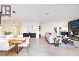 4198 SUNSET BOULEVARD, North Vancouver, British Columbia