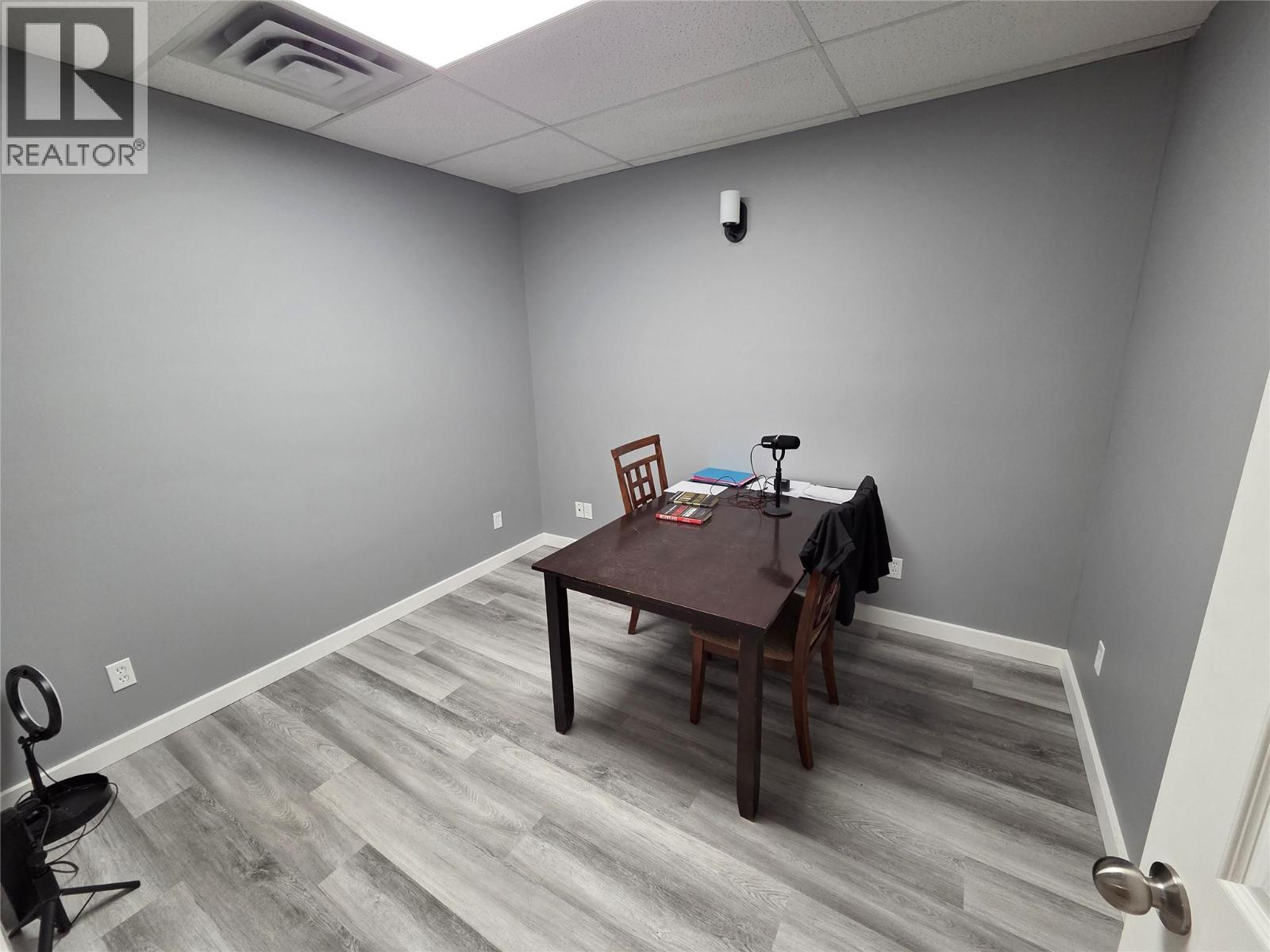 6239 Main Street, Oliver, British Columbia  V0H 1T0 - Photo 5 - 10374916