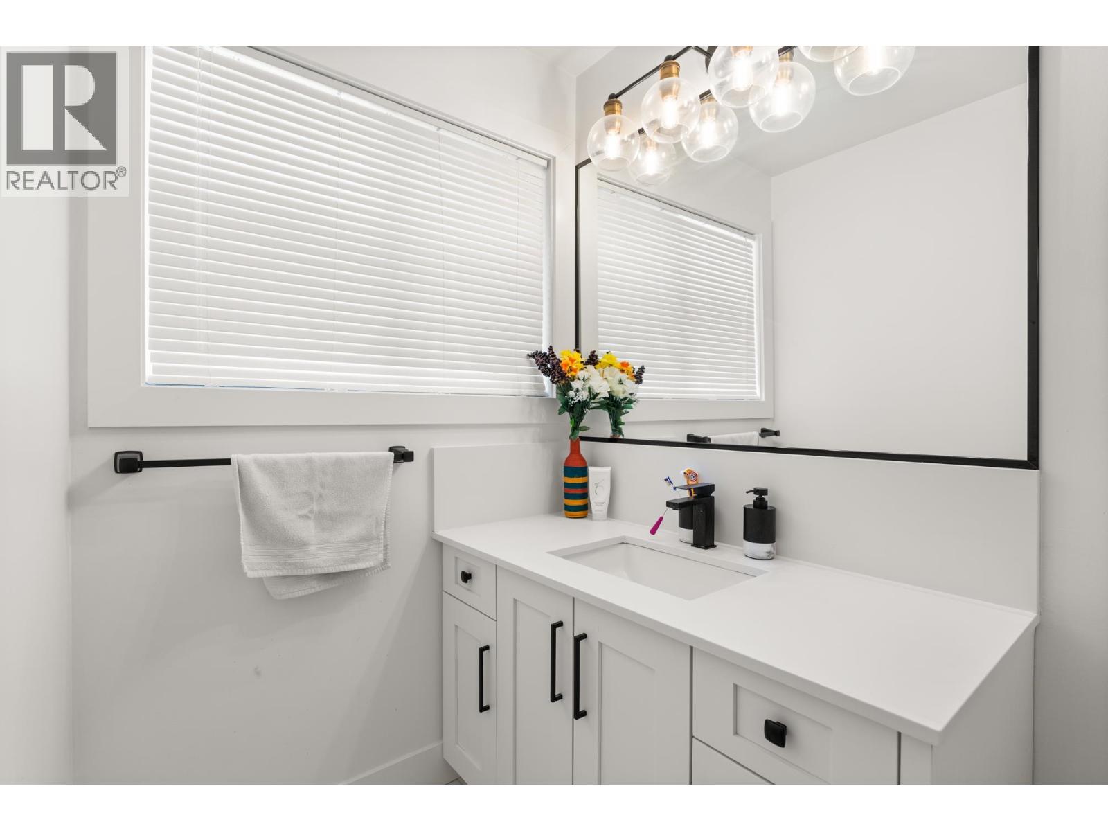 1106 Duthie Avenue, Burnaby, British Columbia  V5A 2R4 - Photo 24 - R3107289