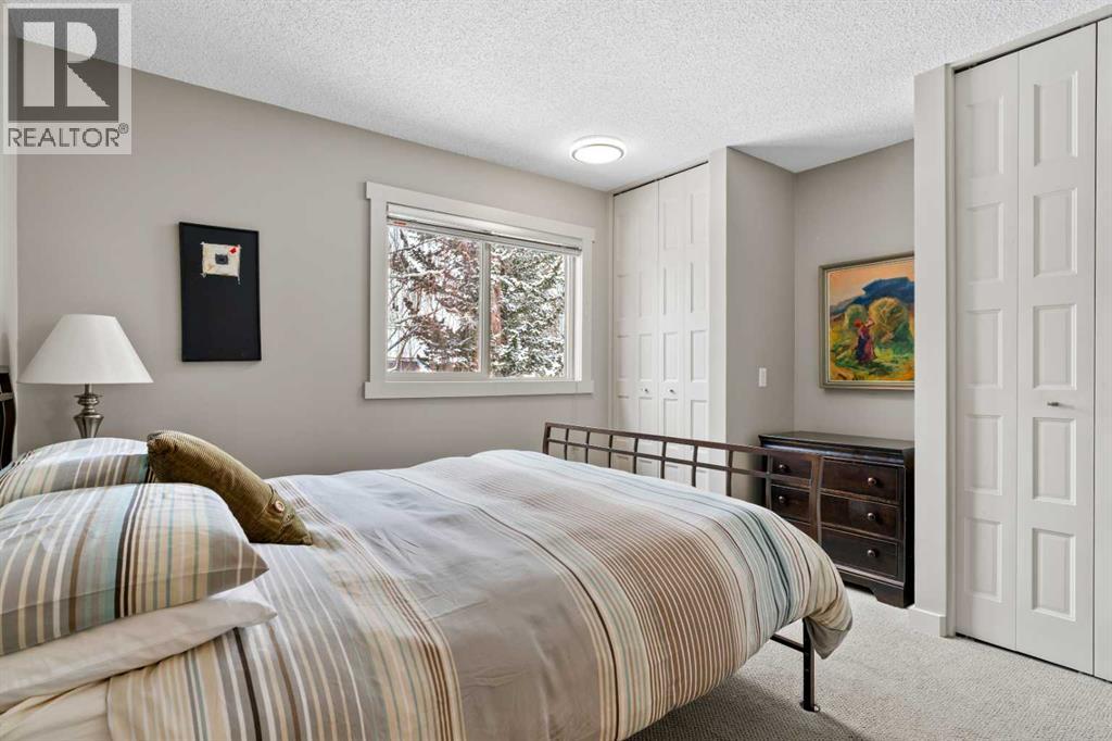 3370 Oakwood Drive SW, Calgary, Alberta  T2V 4K6 - Photo 30 - A2297923