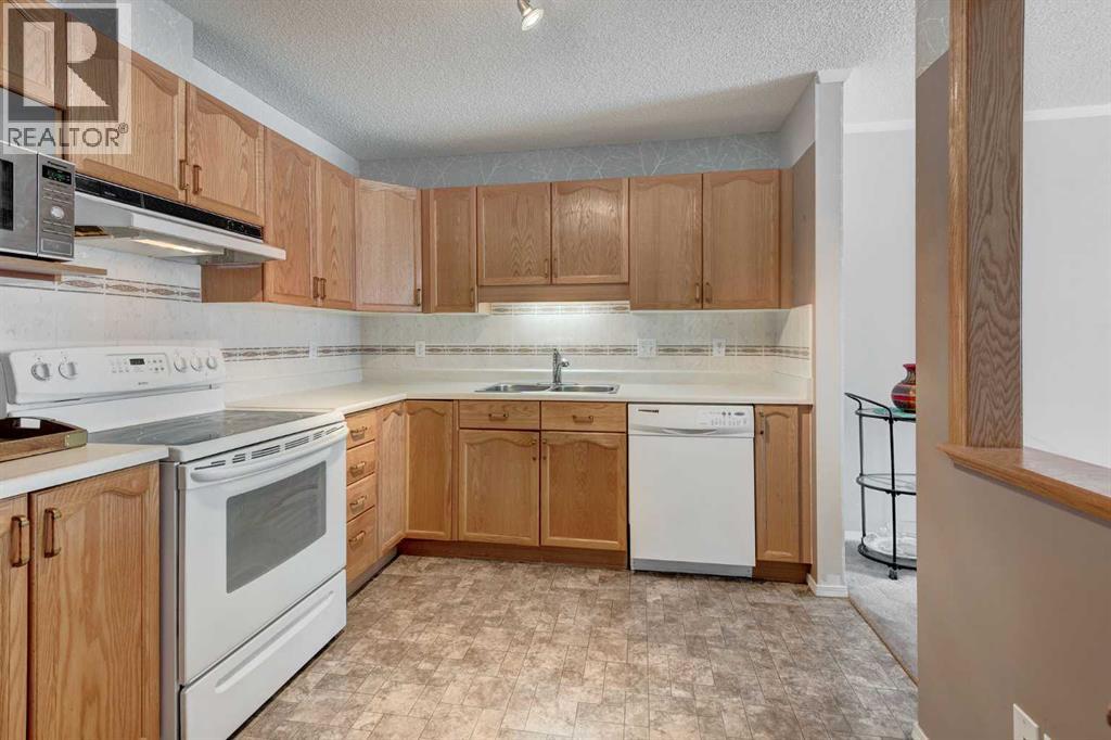 1209, 1209 Sienna Park Green Sw, Calgary, Alberta  T3H 3N7 - Photo 15 - A2298731