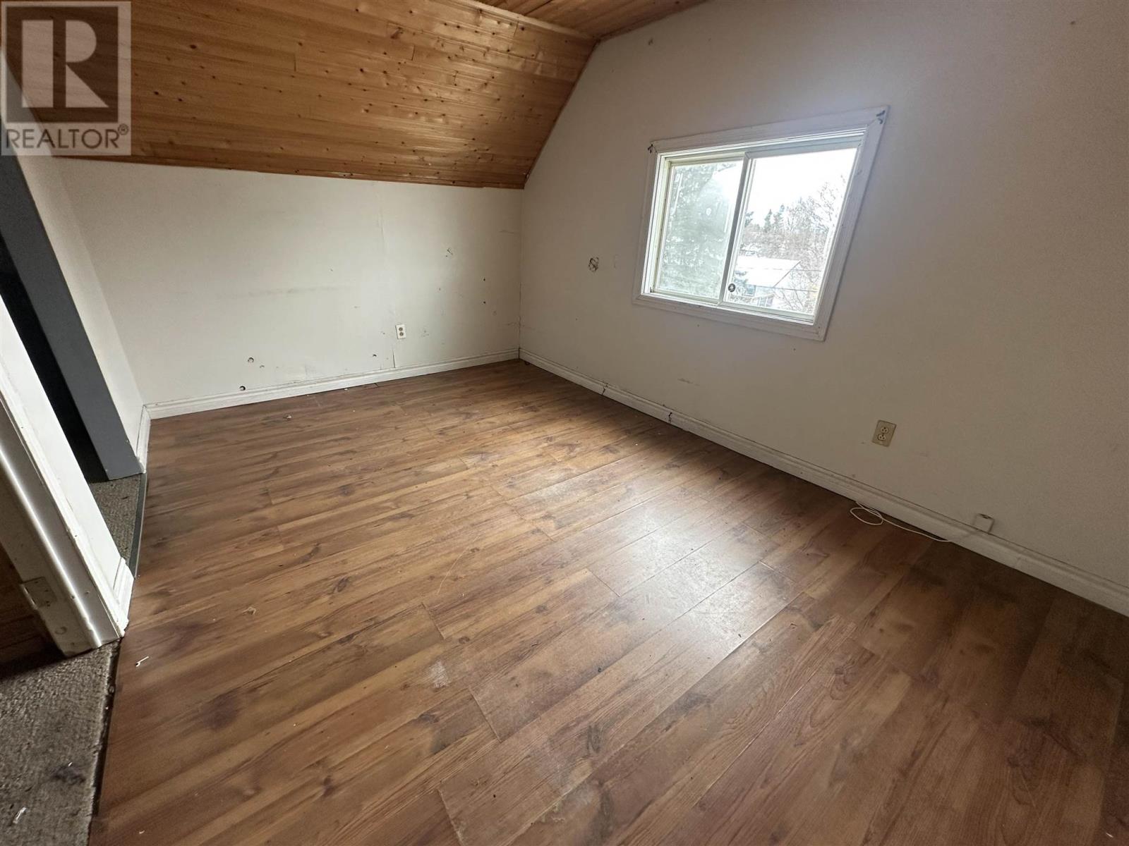 226 Birch St, Sault Ste. Marie, Ontario  P6B 2K2 - Photo 11 - SM260655