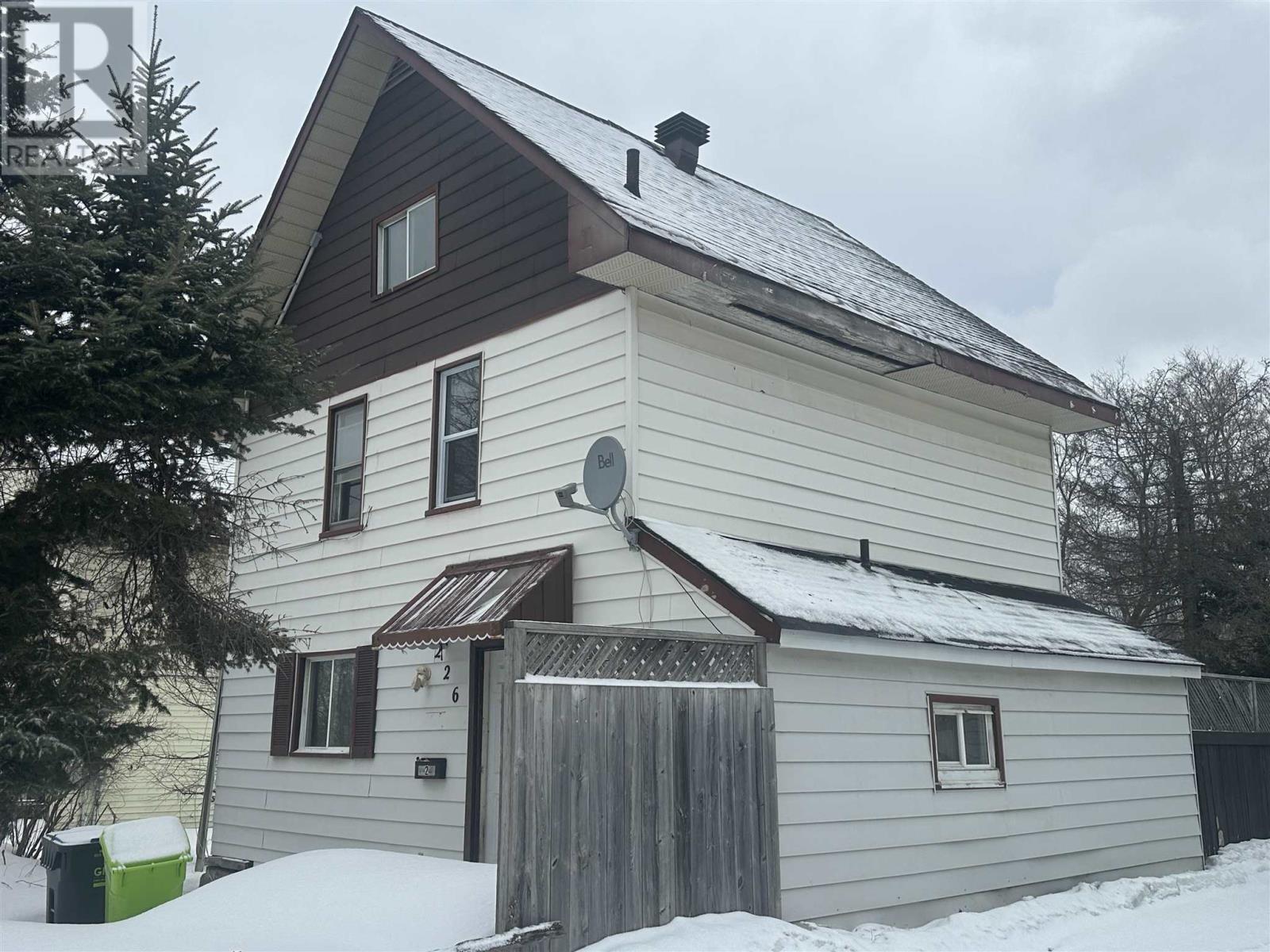 226 Birch St, Sault Ste. Marie, Ontario  P6B 2K2 - Photo 2 - SM260655