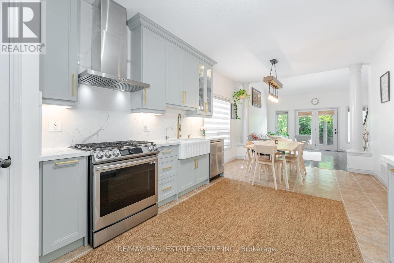 39 STONEHAM STREET, New Tecumseth, Ontario