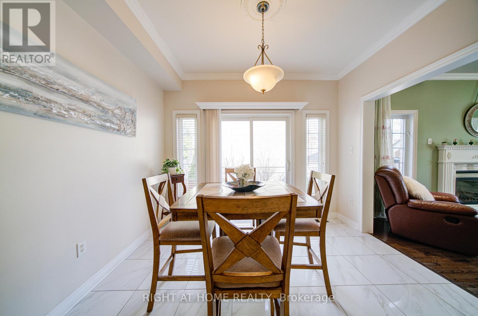 115 Westolivia Trail, Vaughan, Ontario  L4J 0C2 - Photo 13 - N12973202