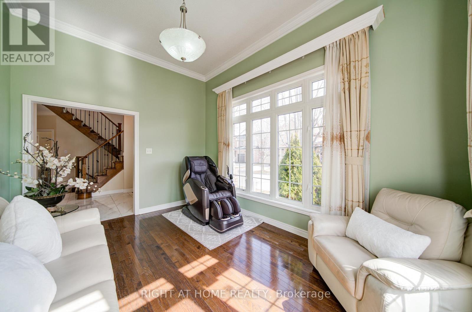 115 Westolivia Trail, Vaughan, Ontario  L4J 0C2 - Photo 8 - N12973202