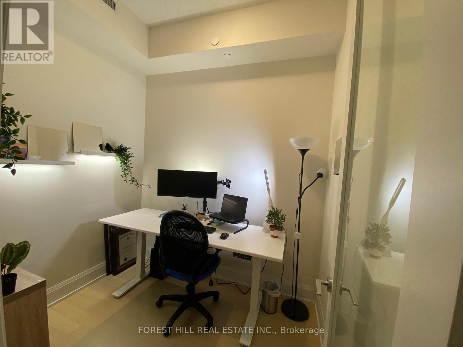 Rg27 - 25 Water Walk Drive, Markham, Ontario  L6G 0G3 - Photo 5 - N12973228