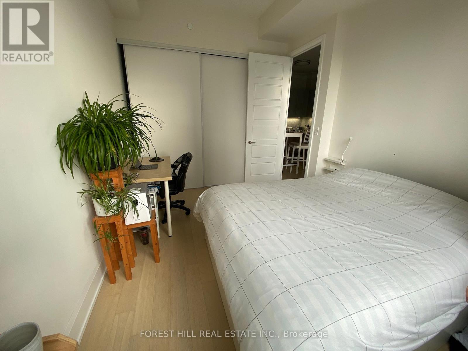 Rg27 - 25 Water Walk Drive, Markham, Ontario  L6G 0G3 - Photo 7 - N12973228