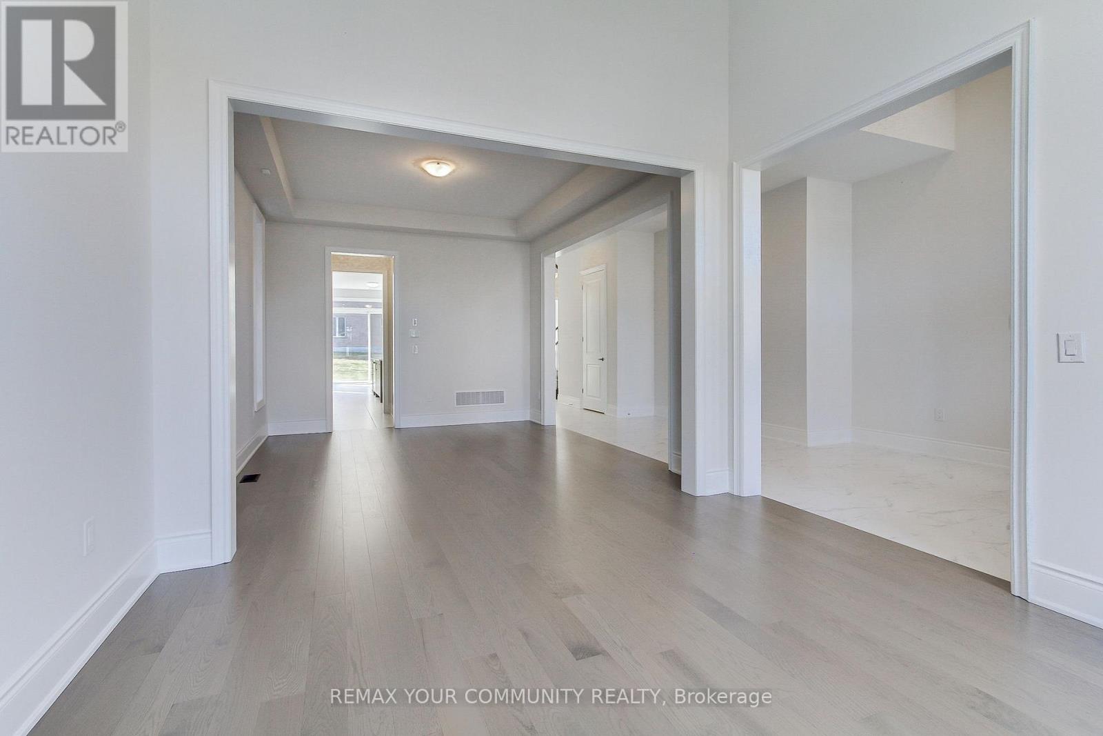 19 Plank Road, Bradford West Gwillimbury (Bond Head), Ontario  L3Z 4N3 - Photo 10 - N12973242