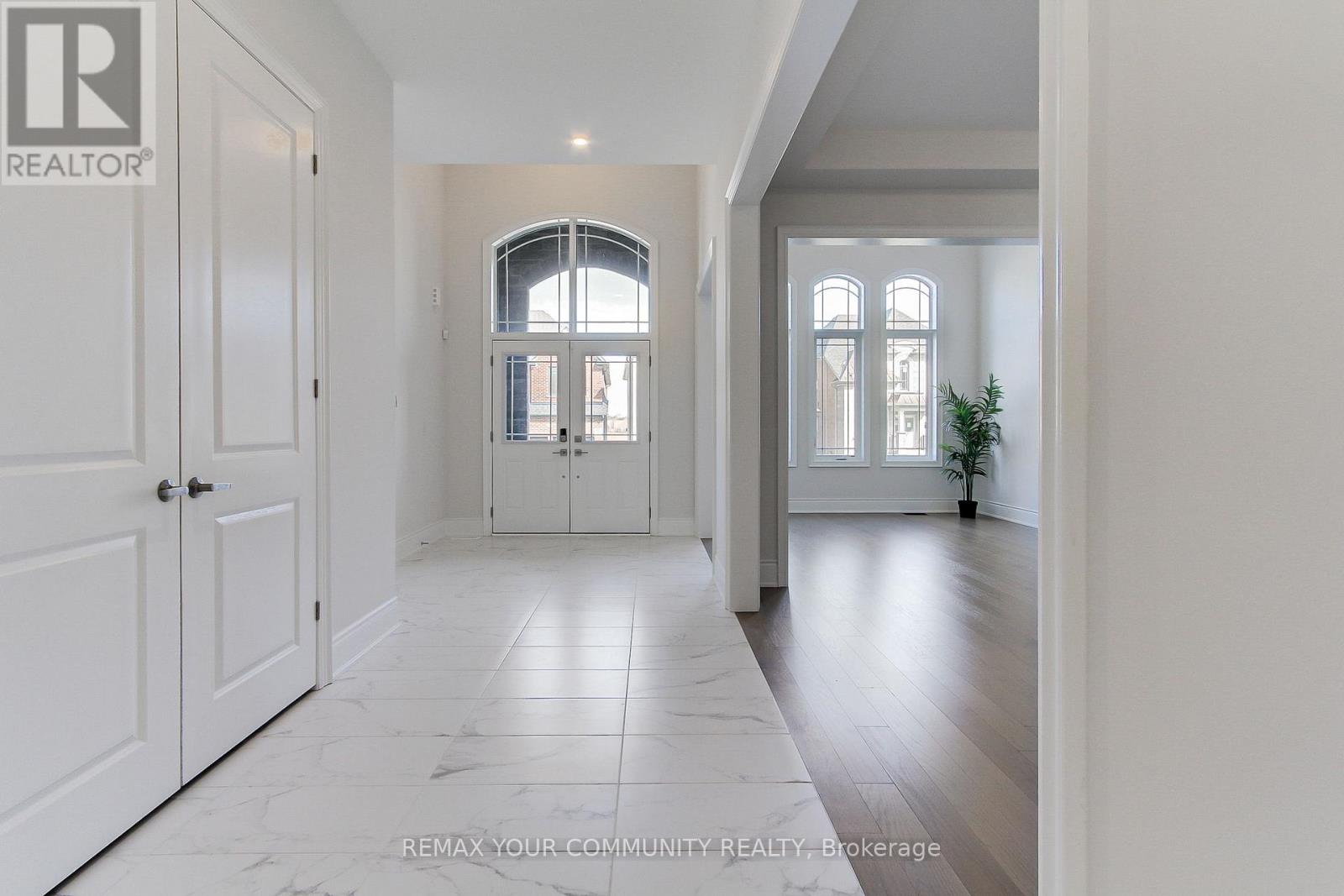 19 Plank Road, Bradford West Gwillimbury (Bond Head), Ontario  L3Z 4N3 - Photo 6 - N12973242