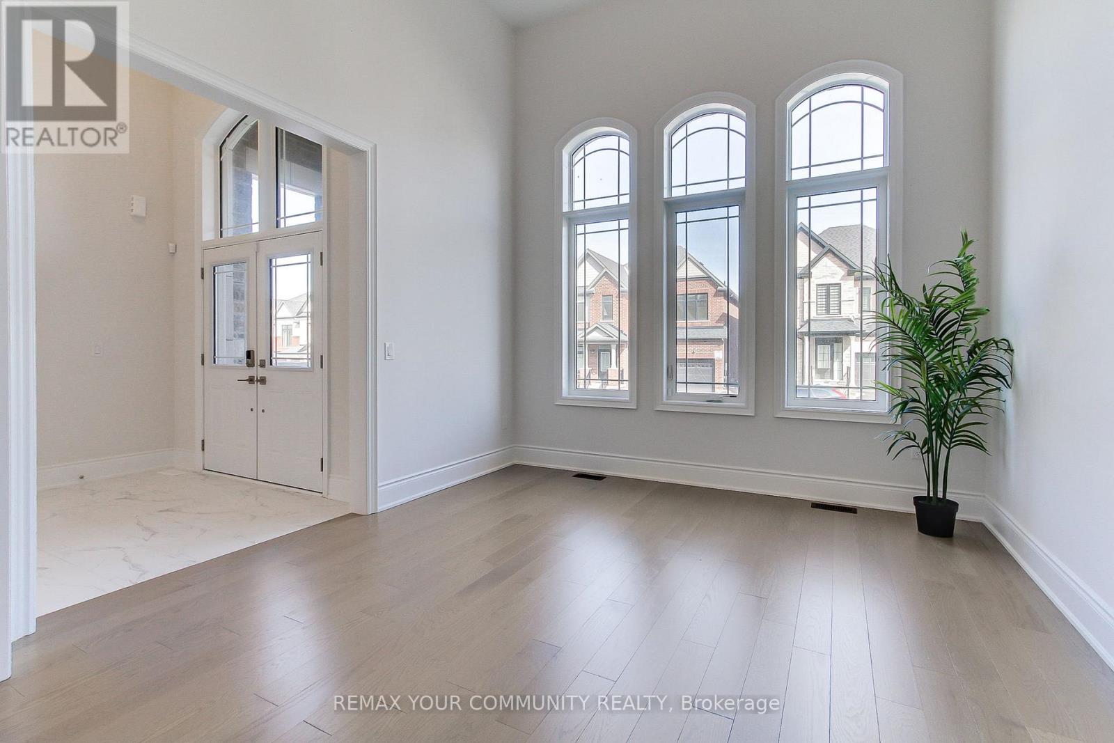 19 Plank Road, Bradford West Gwillimbury (Bond Head), Ontario  L3Z 4N3 - Photo 9 - N12973242