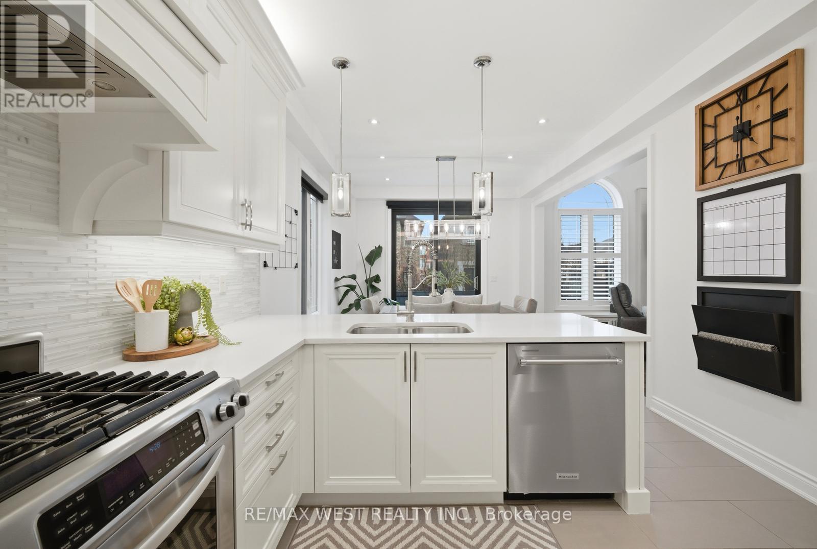 139 Hatton Garden Road, Vaughan, Ontario  L4H 3R1 - Photo 7 - N12973260